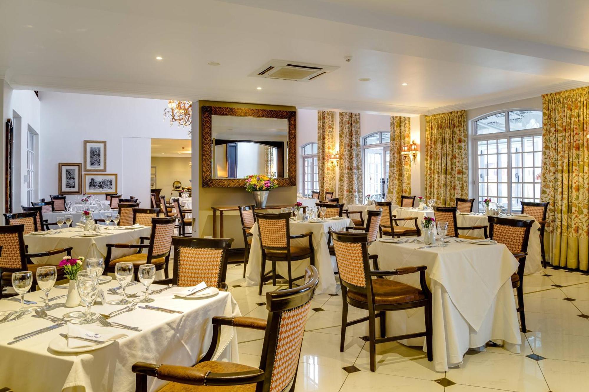 Protea Hotel By Marriott Kimberley Ngoại thất bức ảnh